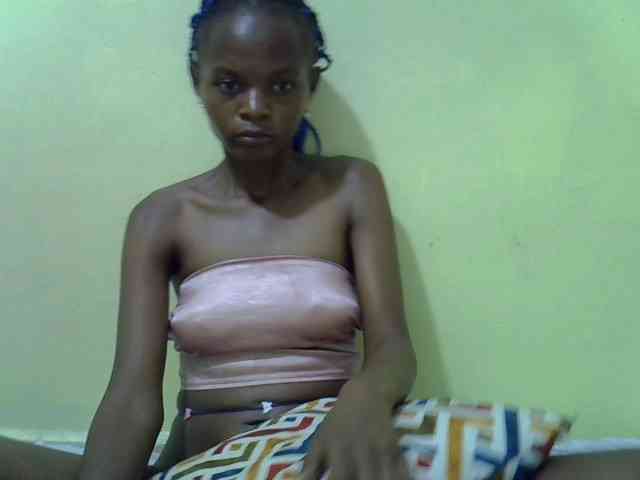 Hotdreamteen001 webcam