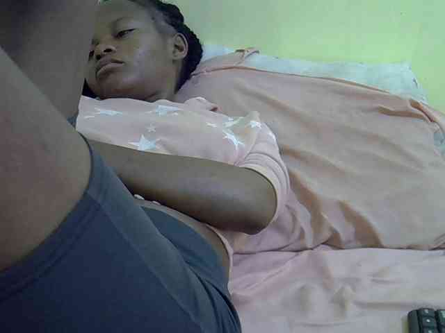 Hotdreamteen001 webcam