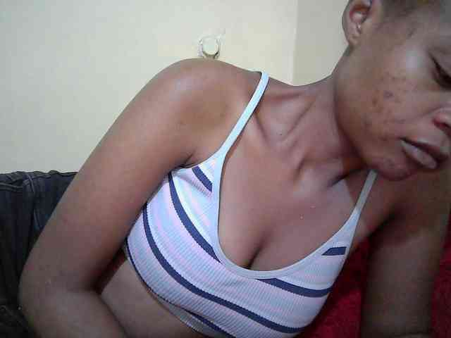 Hotdreamteen001 webcam