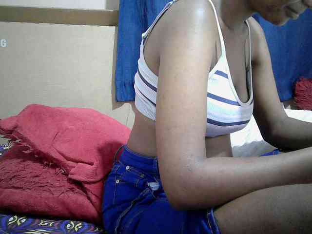 Hotdreamteen001 webcam