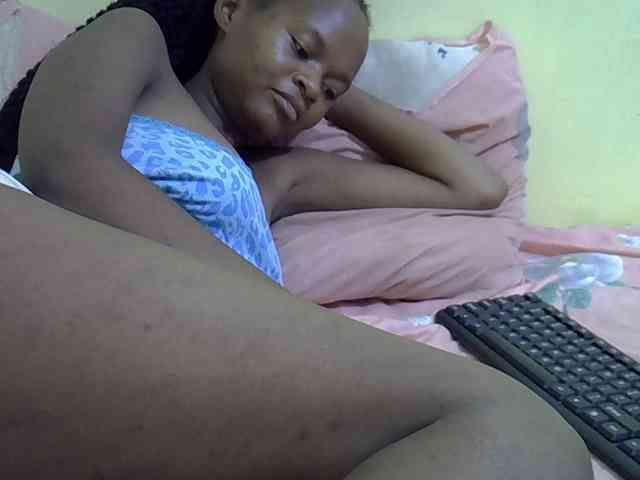 Hotdreamteen001 webcam