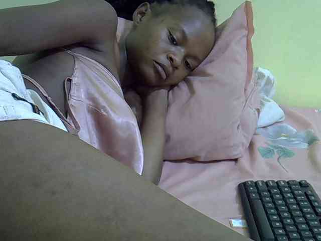 Hotdreamteen001 webcam