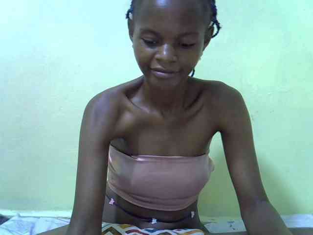 Hotdreamteen001 webcam