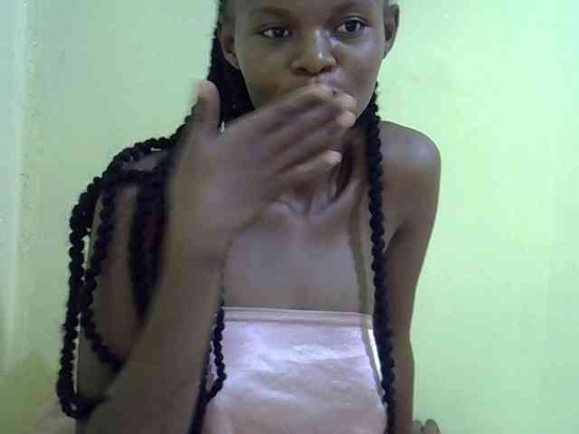 Hotdreamteen001 webcam