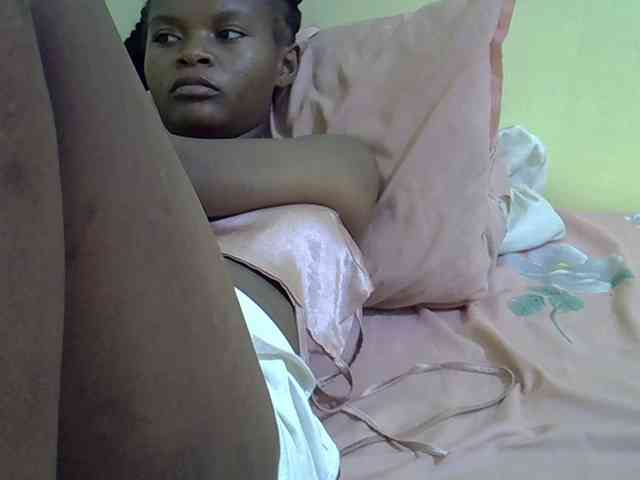 Hotdreamteen001 webcam