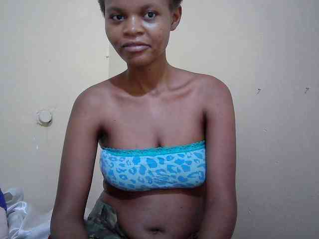 Hotdreamteen001 webcam