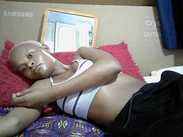 Hotdreamteen001 webcam