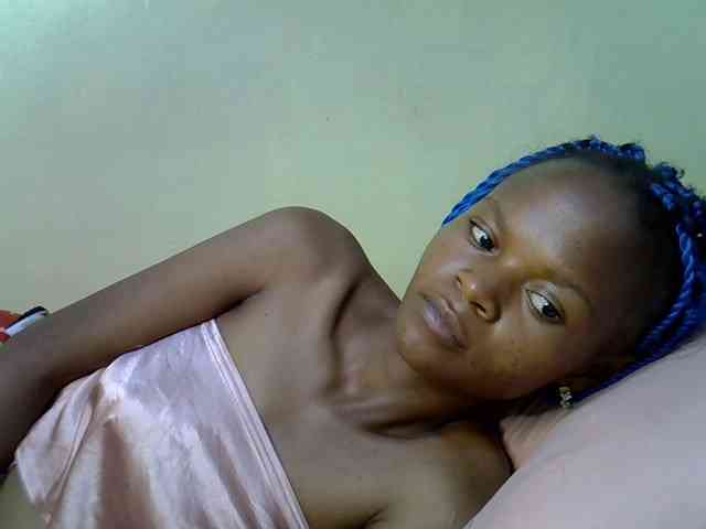 Hotdreamteen001 webcam