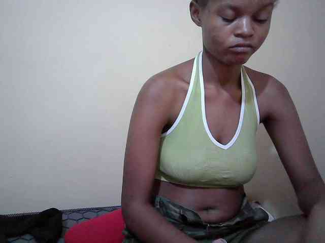 Hotdreamteen001 webcam