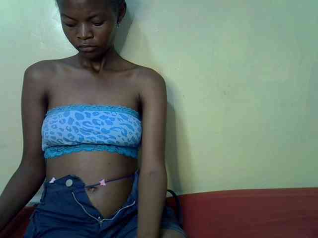 Hotdreamteen001 webcam