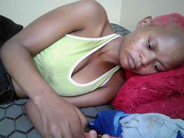 Hotdreamteen001 webcam