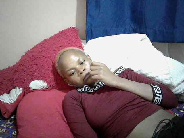 Hotdreamteen001 webcam