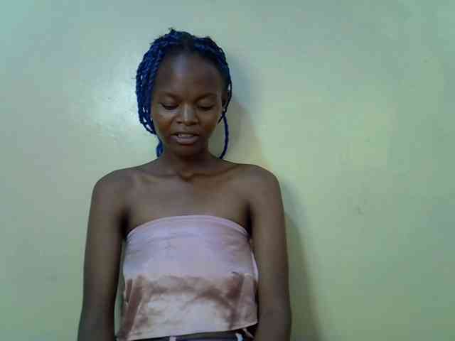 Hotdreamteen001 webcam