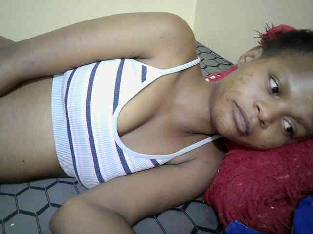 Hotdreamteen001 webcam