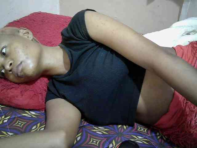 Hotdreamteen001 webcam