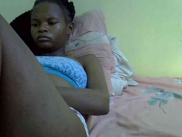 Hotdreamteen001 webcam