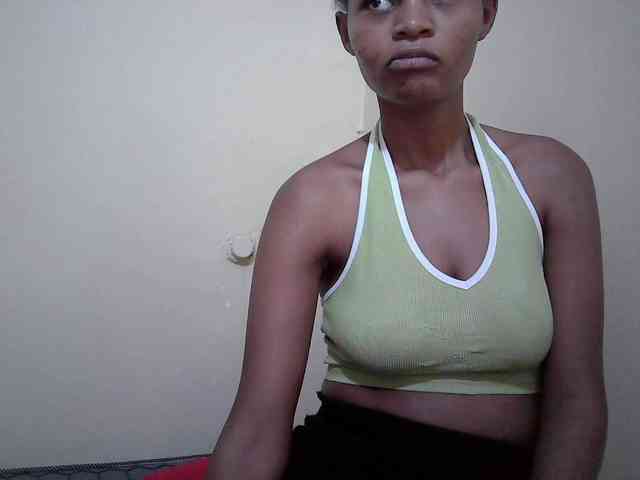 Hotdreamteen001 webcam