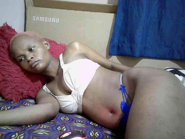 Hotdreamteen001 webcam