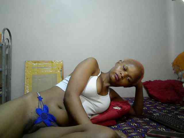 Hotdreamteen001 webcam