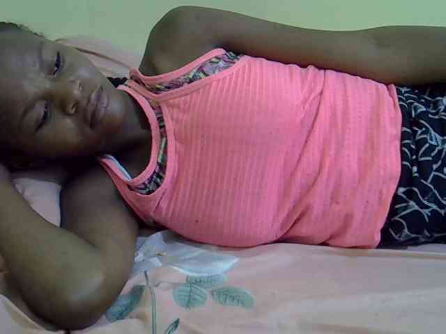 Hotdreamteen001 webcam