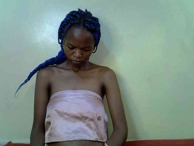 Hotdreamteen001 webcam