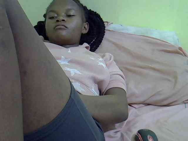 Hotdreamteen001 webcam