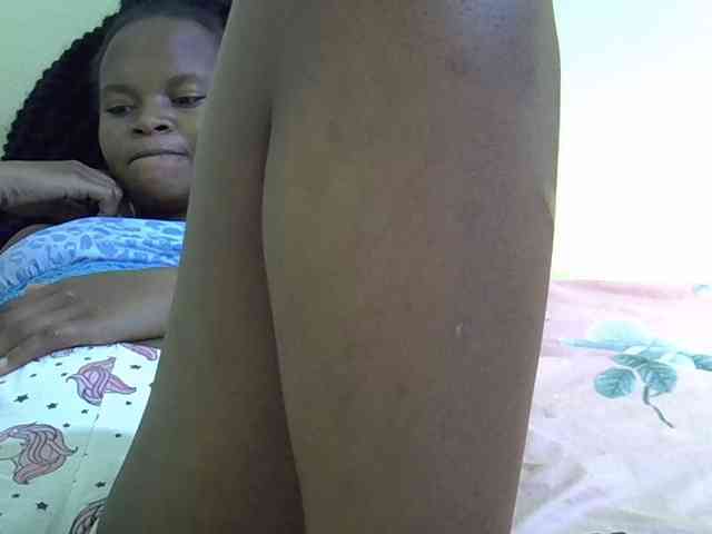 Hotdreamteen001 webcam