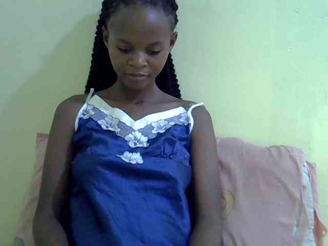 Hotdreamteen001 webcam