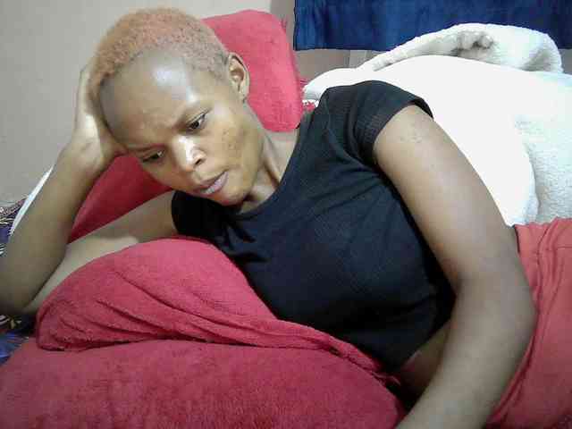 Hotdreamteen001 webcam