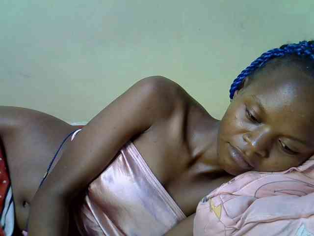 Hotdreamteen001 webcam