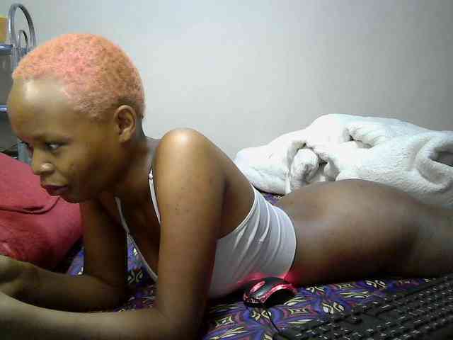 Hotdreamteen001 webcam