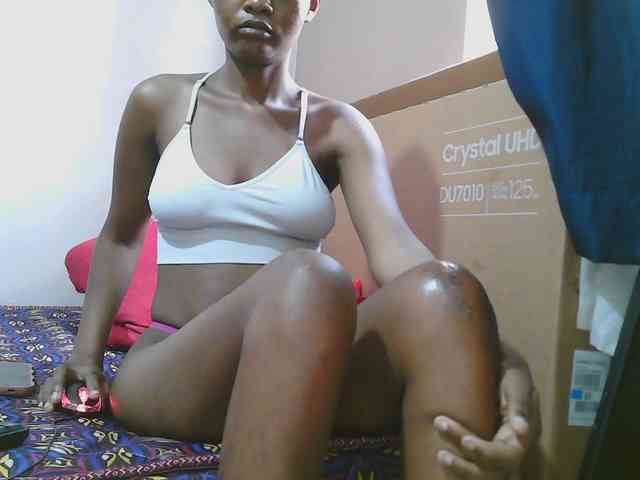 Hotdreamteen001 webcam