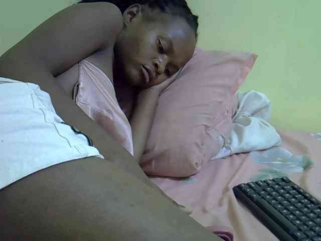 Hotdreamteen001 webcam