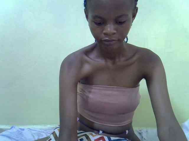 Hotdreamteen001 webcam