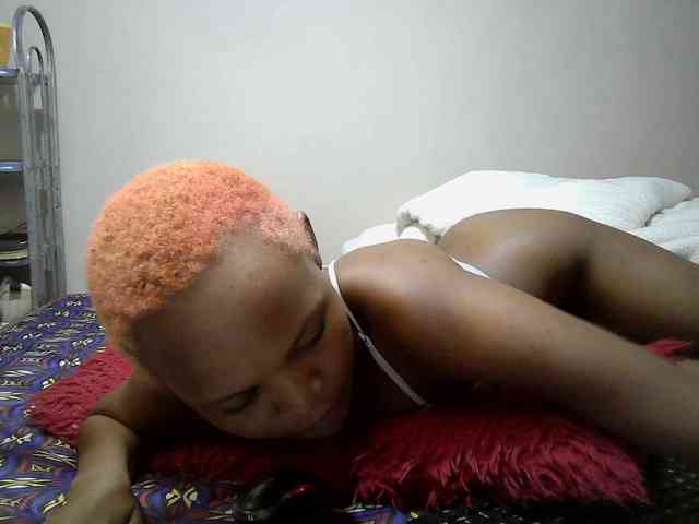 Hotdreamteen001 webcam