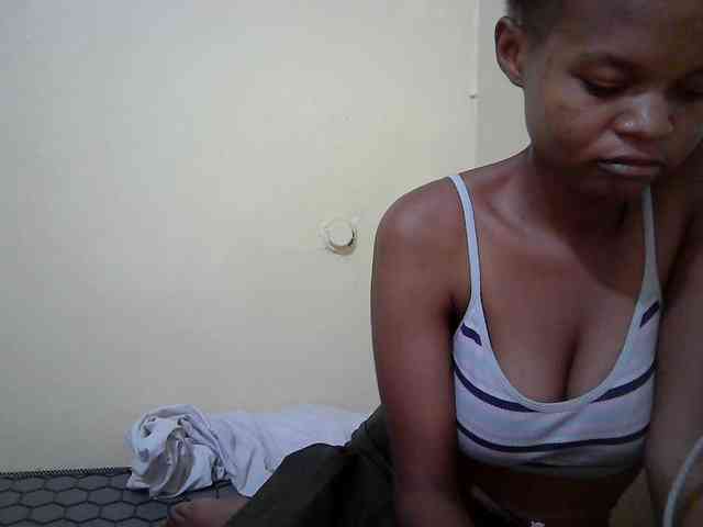 Hotdreamteen001 webcam