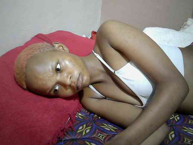 Hotdreamteen001 webcam