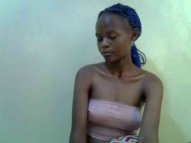 Hotdreamteen001 webcam