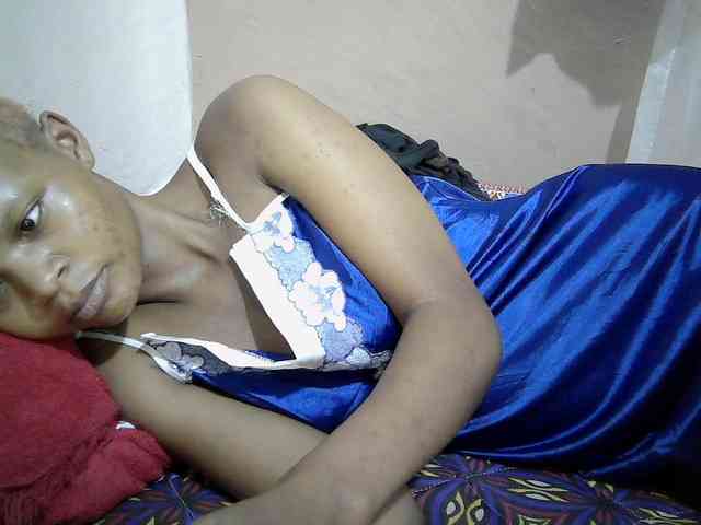 Hotdreamteen001 webcam