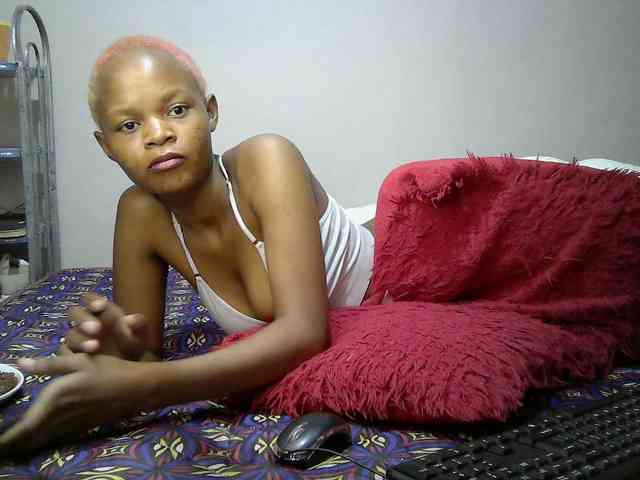 Hotdreamteen001 webcam