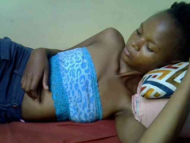 Hotdreamteen001 webcam