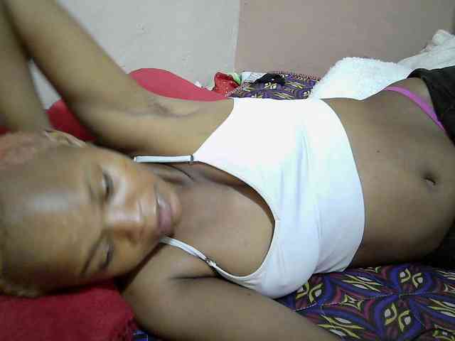 Hotdreamteen001 webcam