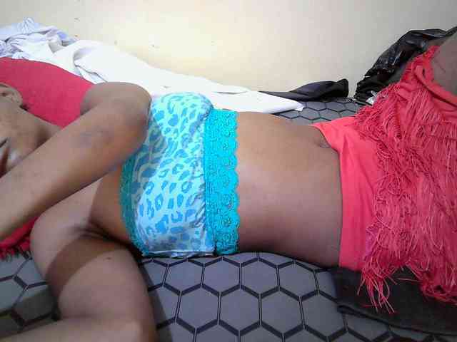 Hotdreamteen001 webcam