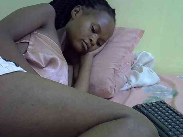 Hotdreamteen001 webcam