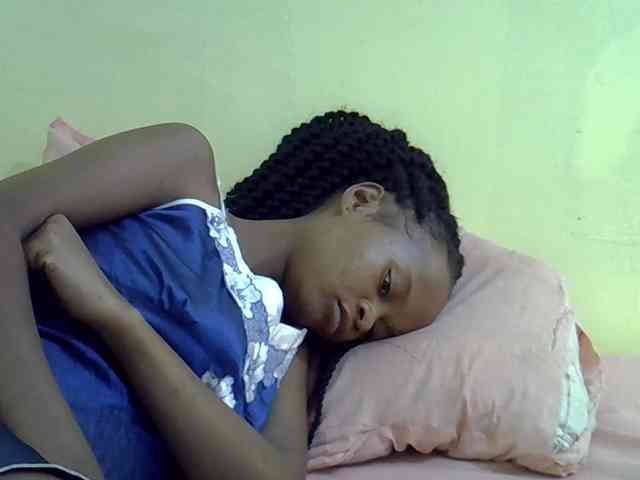 Hotdreamteen001 webcam