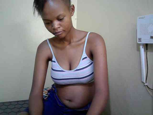 Hotdreamteen001 webcam