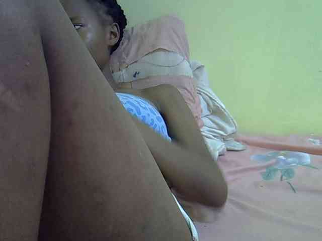 Hotdreamteen001 webcam