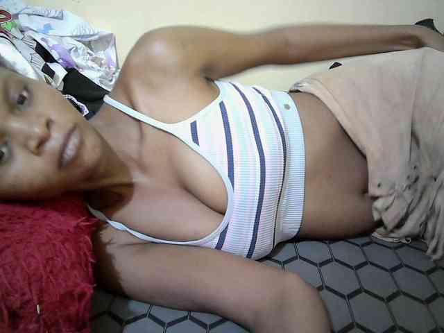 Hotdreamteen001 webcam