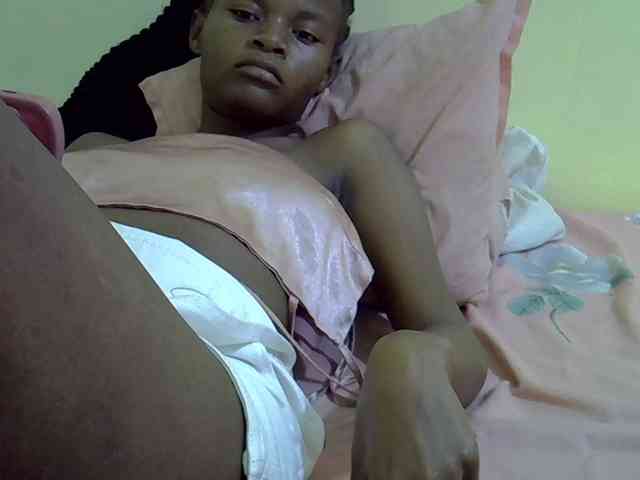 Hotdreamteen001 webcam