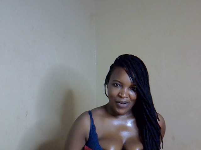 sexyveemani's BongaCams show and profile